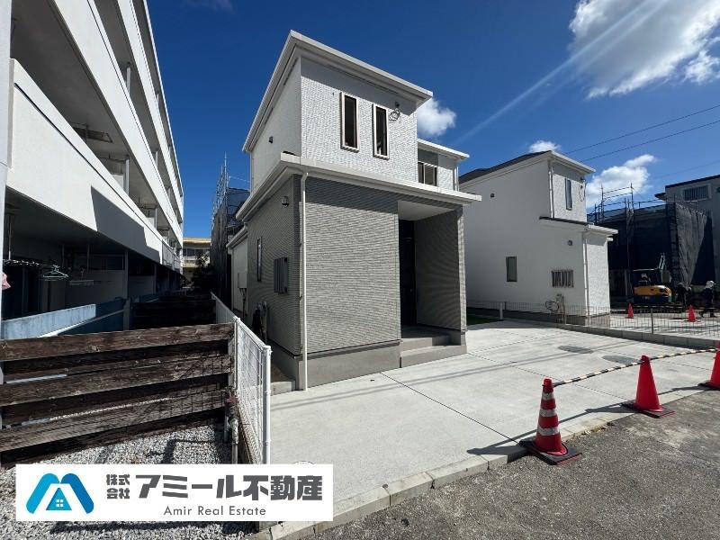New 4LDK House in Uruma, Okinawa with High Wind Resistance - Thumbnail 3
