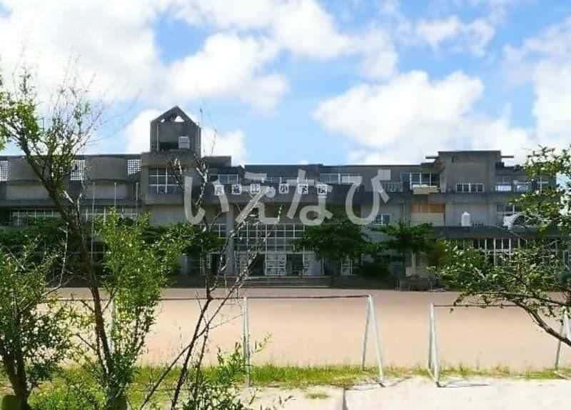Leopalace Mihara 1K Apartment for Rent in Naha, Okinawa - Thumbnail 2