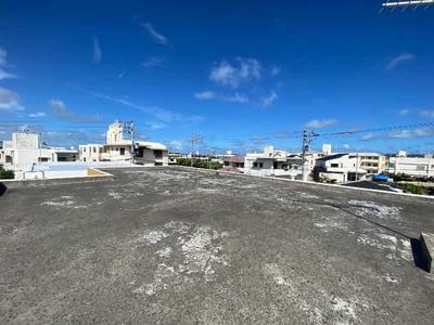 4LDK Reinforced Concrete House with Garden in Yomitan, Okinawa — Image 3, Yonabaru, Okinawa