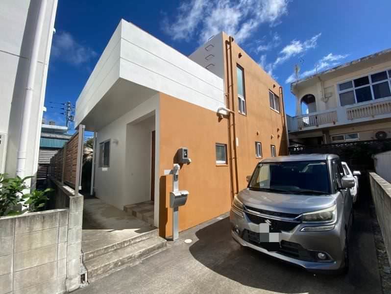 4LDK Reinforced Concrete House with Garden in Yomitan, Okinawa - Thumbnail 2