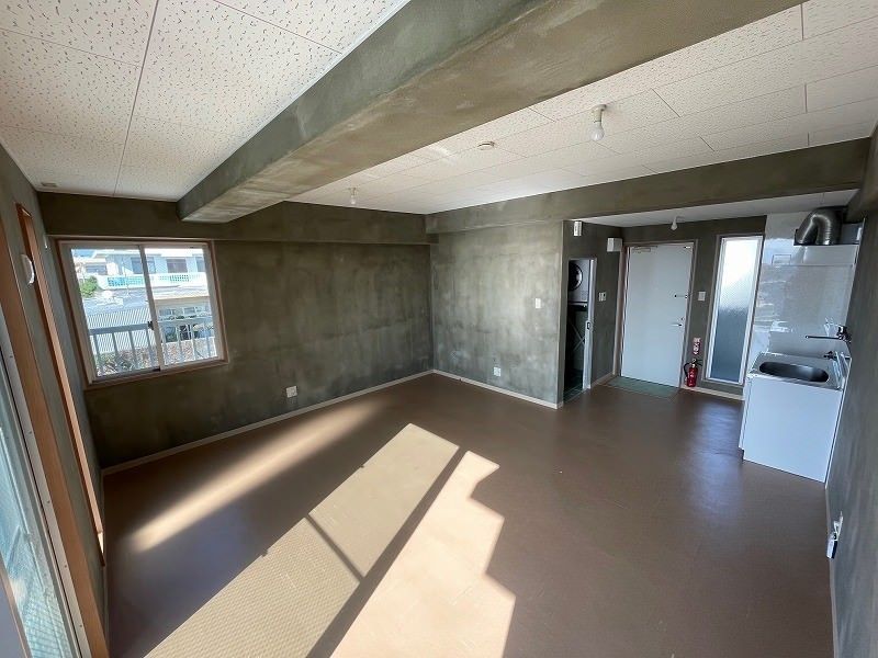 1R Apartment for Rent in Nagahama, Yomitan, Okinawa - Thumbnail 3