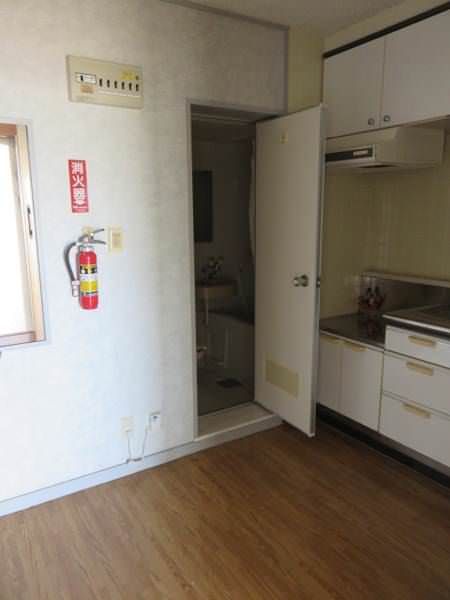 Hitsusen II 1K Apartment for Rent in Ginowan, Okinawa - Thumbnail 4