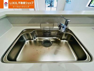 ? Nakagusuku Village Ishado, ? All 2 Buildings ?, Building ? 1 Nakagusuku Village Ishado's Detached House for Sale (New Construction, Walk-in Closet, System Kitchen, Intercom with Monitor, 3LDK, 29.88 Million Yen)|Okinawa Property Information【Goo Home】No.10560-189 — Image 2, Nakagusuku, Okinawa