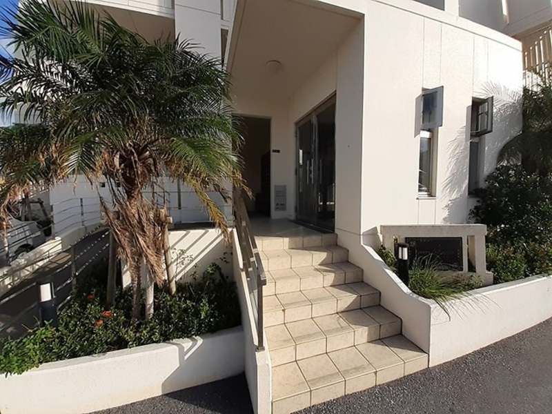 Modern 1DK Apartment for Rent in Okinawa City, Okinawa - Thumbnail 2