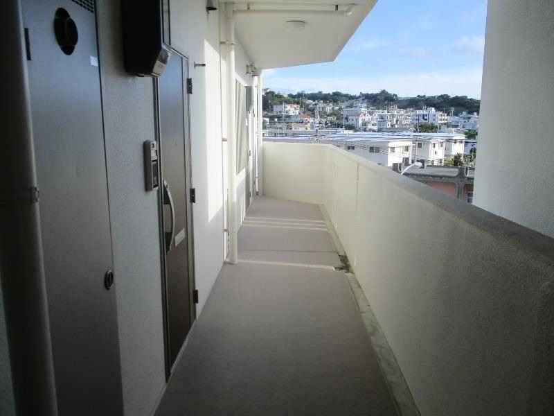 1DK Apartment for Rent in Ginowan City, Okinawa - 31.8 sqm - Thumbnail 3