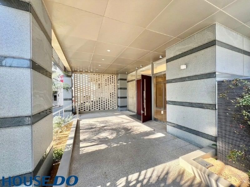Milco Mansion Maehara Skylook 2LDK Apartment with Ocean View - Thumbnail 4