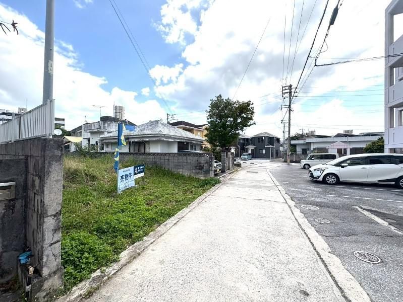 Land for Sale in Yonabaru, Okinawa - 326.7㎡ Plot - Thumbnail 4