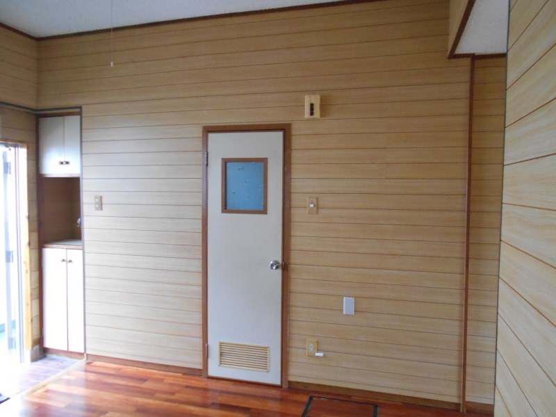 2DK Apartment for Rent in Urasoe City, Okinawa - Thumbnail 3