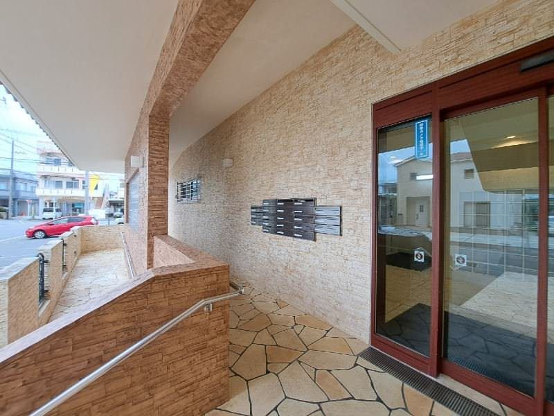 1LDK Apartment for Rent in Uruma City, Okinawa - Pet Friendly - Thumbnail 3