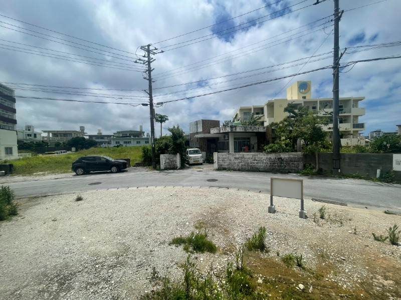 Land for Sale in Ganeko, Ginowan City, Okinawa - 137.7 sqm - Thumbnail 2