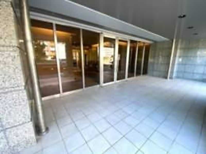 Ocean View 2LDK Apartment for Rent in Ginowan, Okinawa - Thumbnail 3