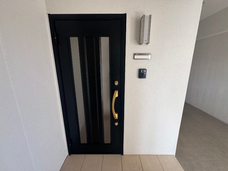 Renovated 2LDK Apartment for Sale in Okinawa City - 61.25 sqm - Thumbnail 3