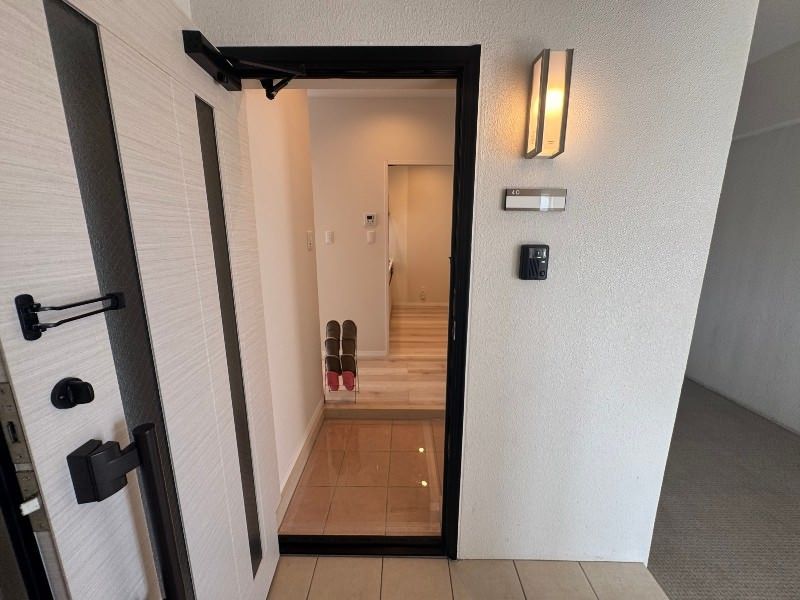 Renovated 2LDK Apartment for Sale in Okinawa City - 61.25 sqm - Thumbnail 4