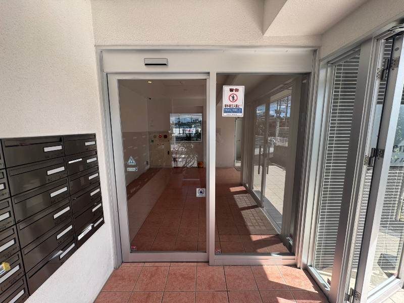 Renovated 2LDK Apartment for Sale in Okinawa City - 61.25 sqm - Thumbnail 2