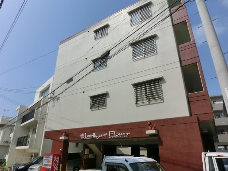 Intelligent Flower 3LDK Apartment for Rent in Naha, Okinawa - Thumbnail 2