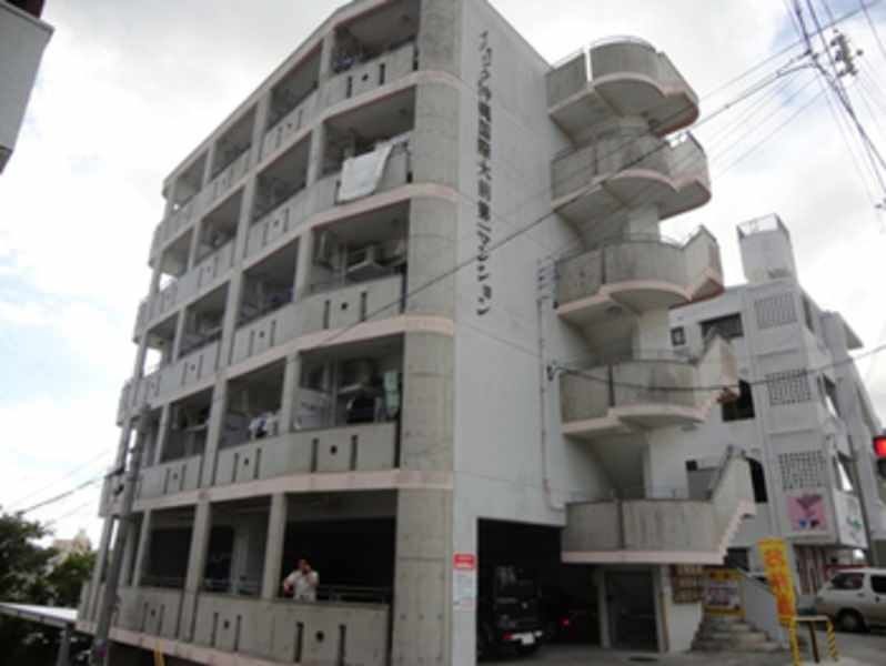 Top-Floor 1R Studio with Free Internet in Ginowan, Okinawa - Thumbnail 2