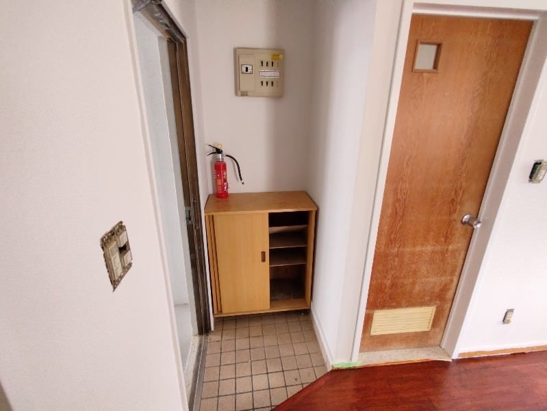 2DK Apartment for Rent in Urasoe Izu with Elevator and View - Thumbnail 3
