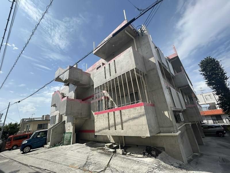 Contrail Nagata 2DK Apartment for Rent in Naha, Okinawa - Thumbnail 3