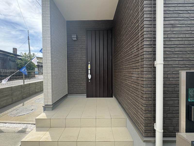 New 4LDK House in Uruma City, Okinawa - 2025 Build - Thumbnail 2