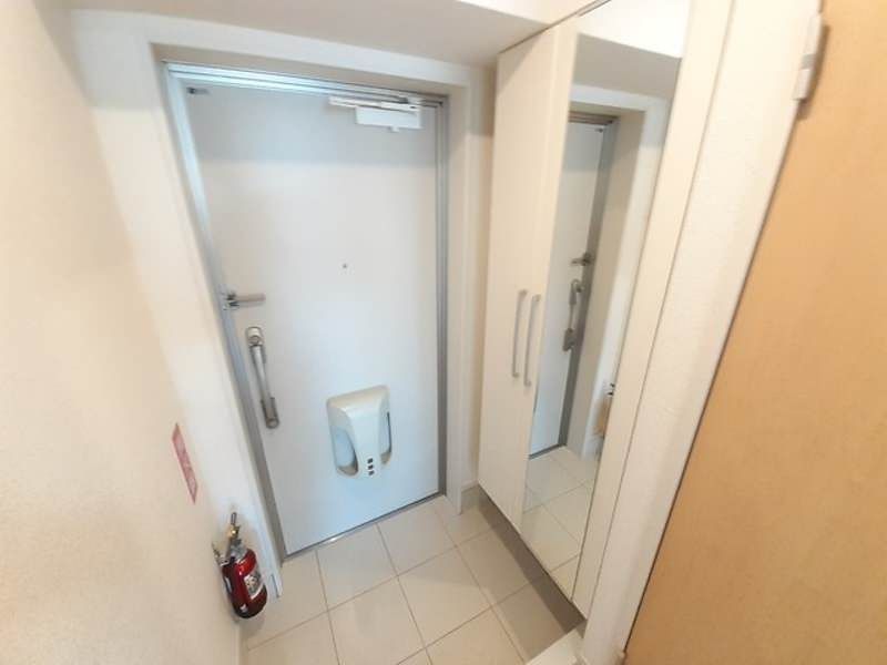 Modern 1DK Apartment for Rent in Uchima, Urasoe, Okinawa - Thumbnail 3