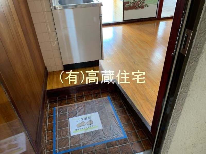 Daishin Corp 2DK Apartment for Rent in Naha Kouru, Okinawa - Thumbnail 3