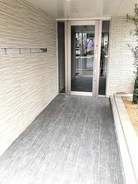 1LDK Pet-Friendly Apartment for Rent in Ginowan, Okinawa - Thumbnail 4