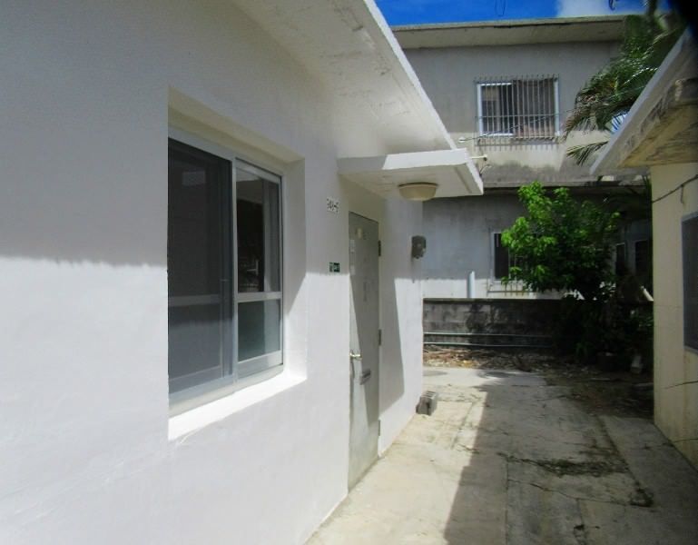 2LDK Rental House in Uruma City, Okinawa with Parking - Thumbnail 4