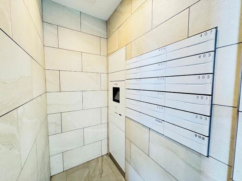 Wise Stem Court Naha Makabi 2LDK Condo for Sale in Okinawa - Thumbnail 2
