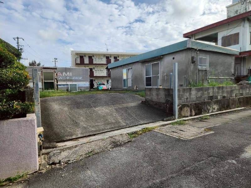 Land for Sale in Yone, Tomigusuku City, Okinawa - 211.2 sqm - Thumbnail 2