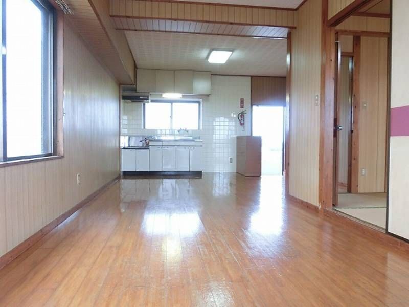 1LDK Apartment for Rent in Ginowan, Okinawa with Free Wi-Fi - Thumbnail 3