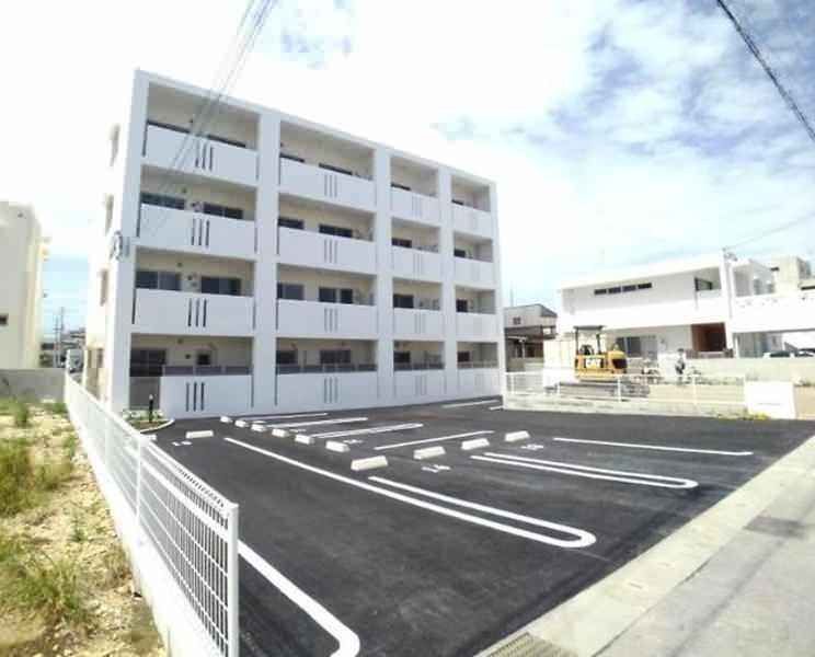 1LDK Apartment for Rent in Nakagusuku Village, Okinawa - Thumbnail 2