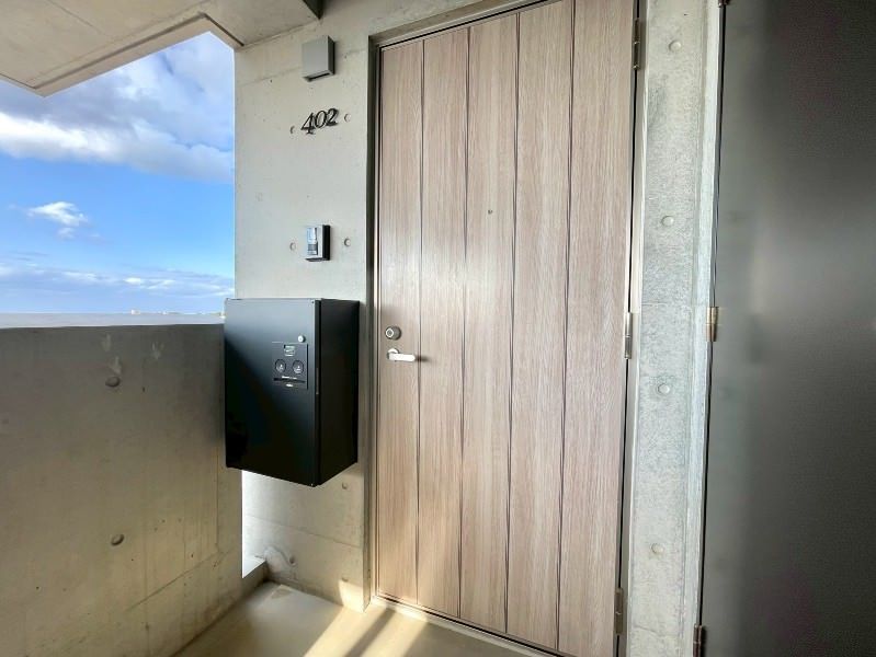 Spacious 2LDK Pet-Friendly Apartment for Rent in Ginowan, Okinawa - Thumbnail 4