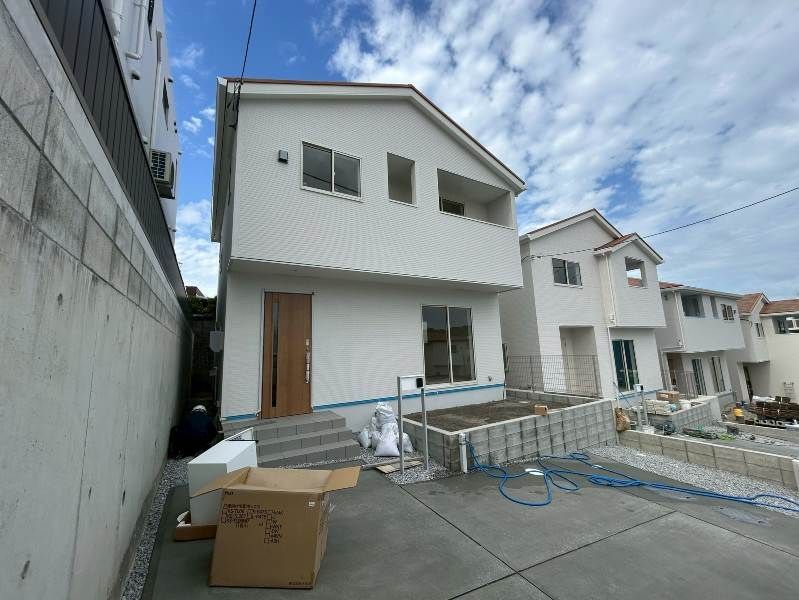 New 4LDK House in Nanjo City, Okinawa | 2025 Build - Thumbnail 2