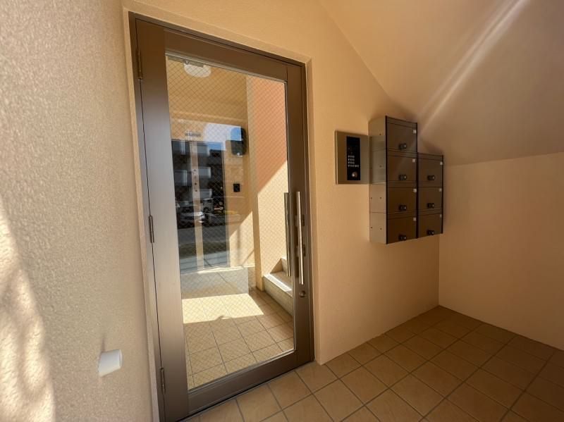 Granchesta Tower 2LDK Apartment for Rent in Naha, Okinawa - Thumbnail 4