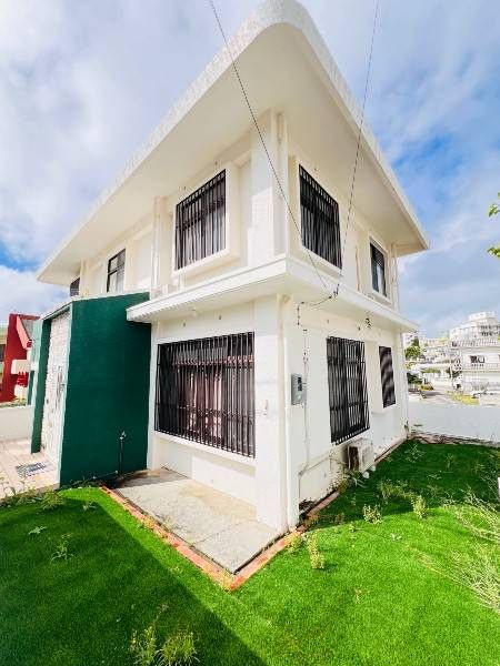 GRANDJETE: Renovated 3LDK House for Sale in Nakagusuku, Okinawa - Thumbnail 2