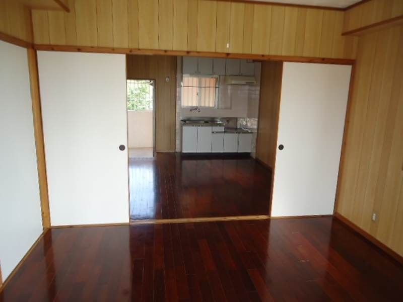2DK Apartment for Rent in Itoman, Okinawa - 46 sqm - Thumbnail 4