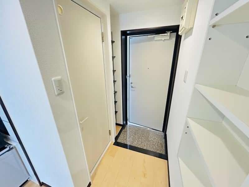 Modern 1K Apartment for Rent in Naha, Okinawa - No Deposit - Thumbnail 3