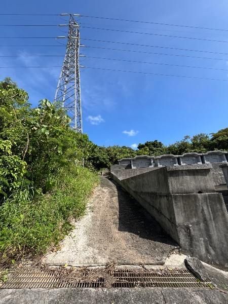 Vacant Cemetery Plot for Sale in Tomigusuku, Okinawa - Thumbnail 4