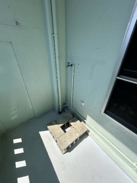 2DK Apartment for Rent in Urasoe, Okinawa - Thumbnail 2