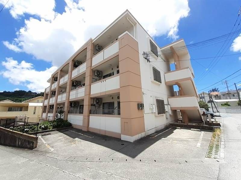 1LDK Apartment for Rent in Urasoe City, Okinawa - Thumbnail 2