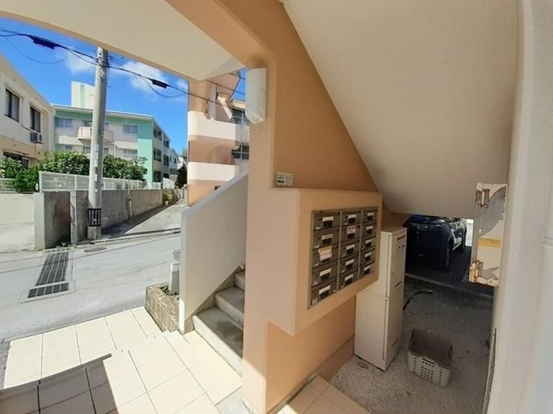 1LDK Apartment for Rent in Urasoe City, Okinawa - Thumbnail 3