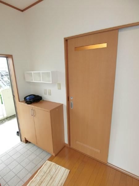 2DK Apartment for Rent in Tairagawa, Uruma City, Okinawa - Thumbnail 4