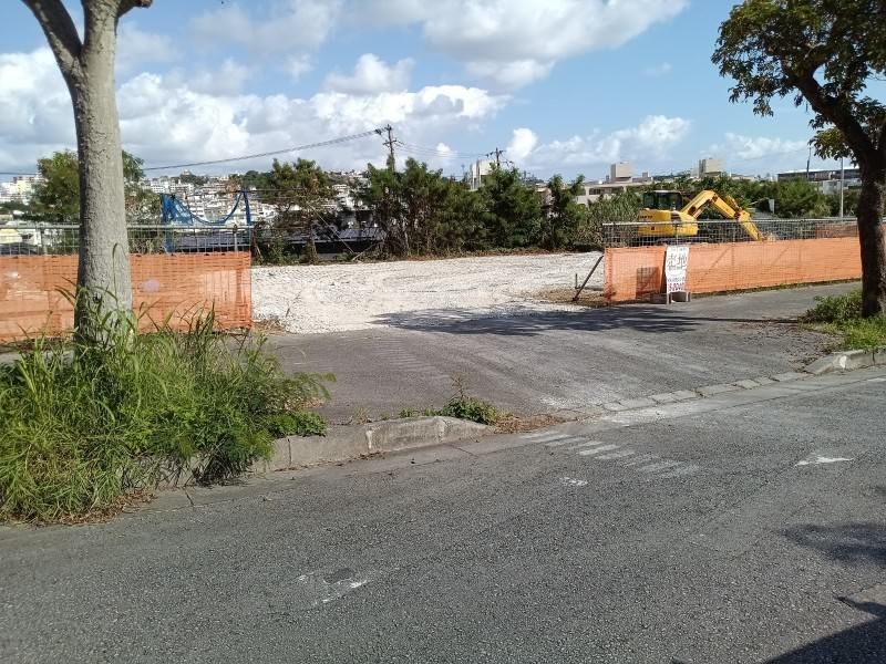 261.6 Tsubo Land for Sale in Tomigusuku City, Okinawa - Thumbnail 2
