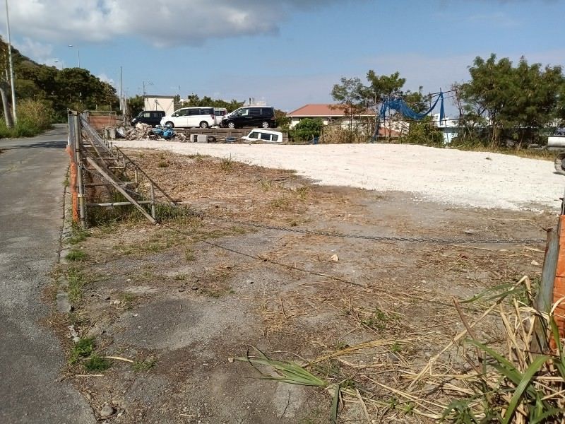 261.6 Tsubo Land for Sale in Tomigusuku City, Okinawa - Thumbnail 3