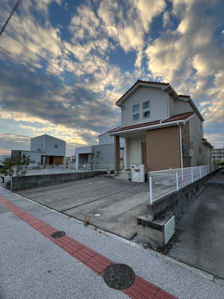 4LDK House for Rent in Haebaru, Okinawa with 3 Parking Spaces - Main Image