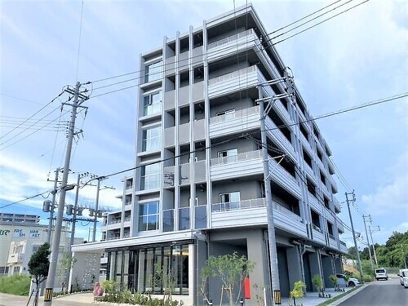 New 3LDK Apartment for Rent in Chatan, Okinawa - Thumbnail 2