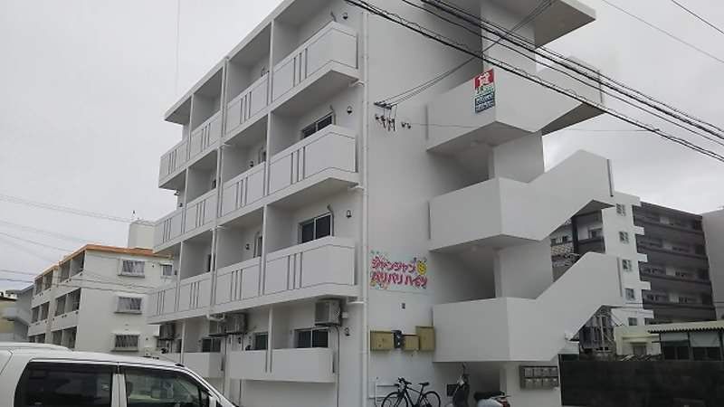 1R Apartment for Rent in Uruma City, Okinawa - Pet Friendly - Thumbnail 2