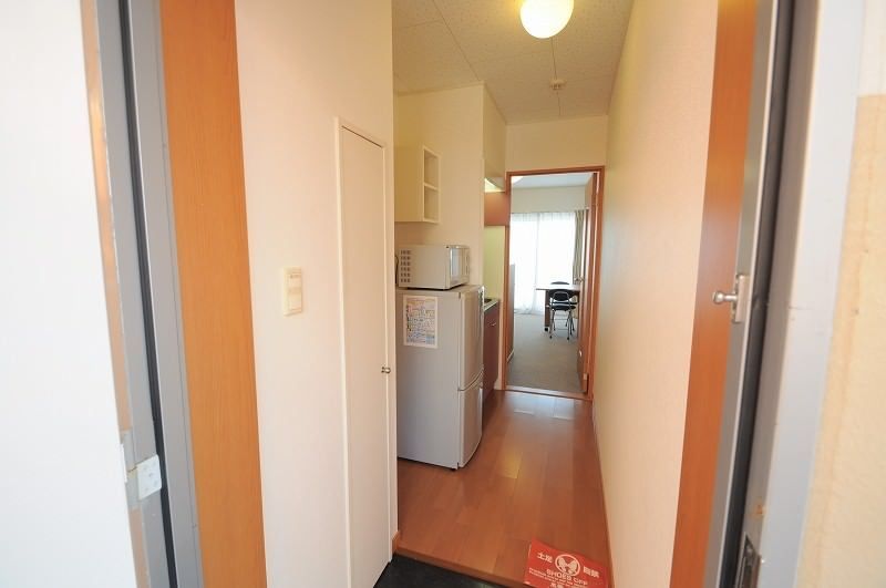 Furnished 1K Apartment for Rent in Tomigusuku, Okinawa - Thumbnail 2
