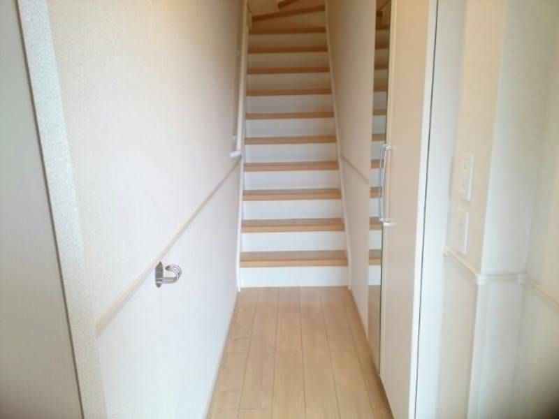 Pet-Friendly 2LDK Apartment for Rent in Uruma, Okinawa - Thumbnail 3
