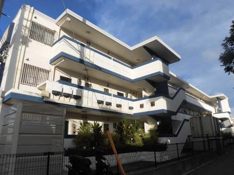 1LDK Apartment for Rent in Yonabaru, Okinawa - 42.23 sqm - Image 1